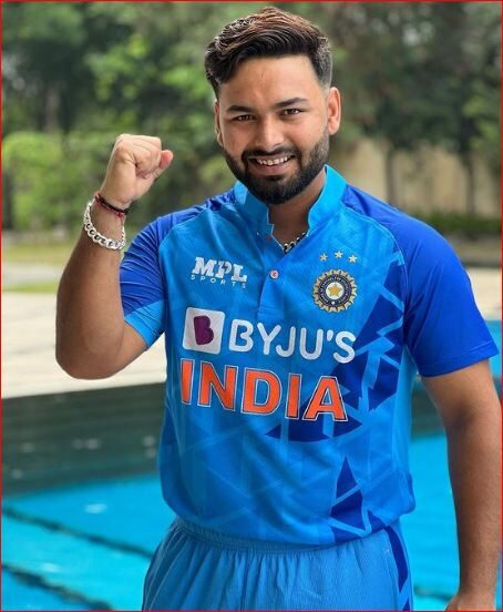 Rishabh pant accident घर जा रहे थे